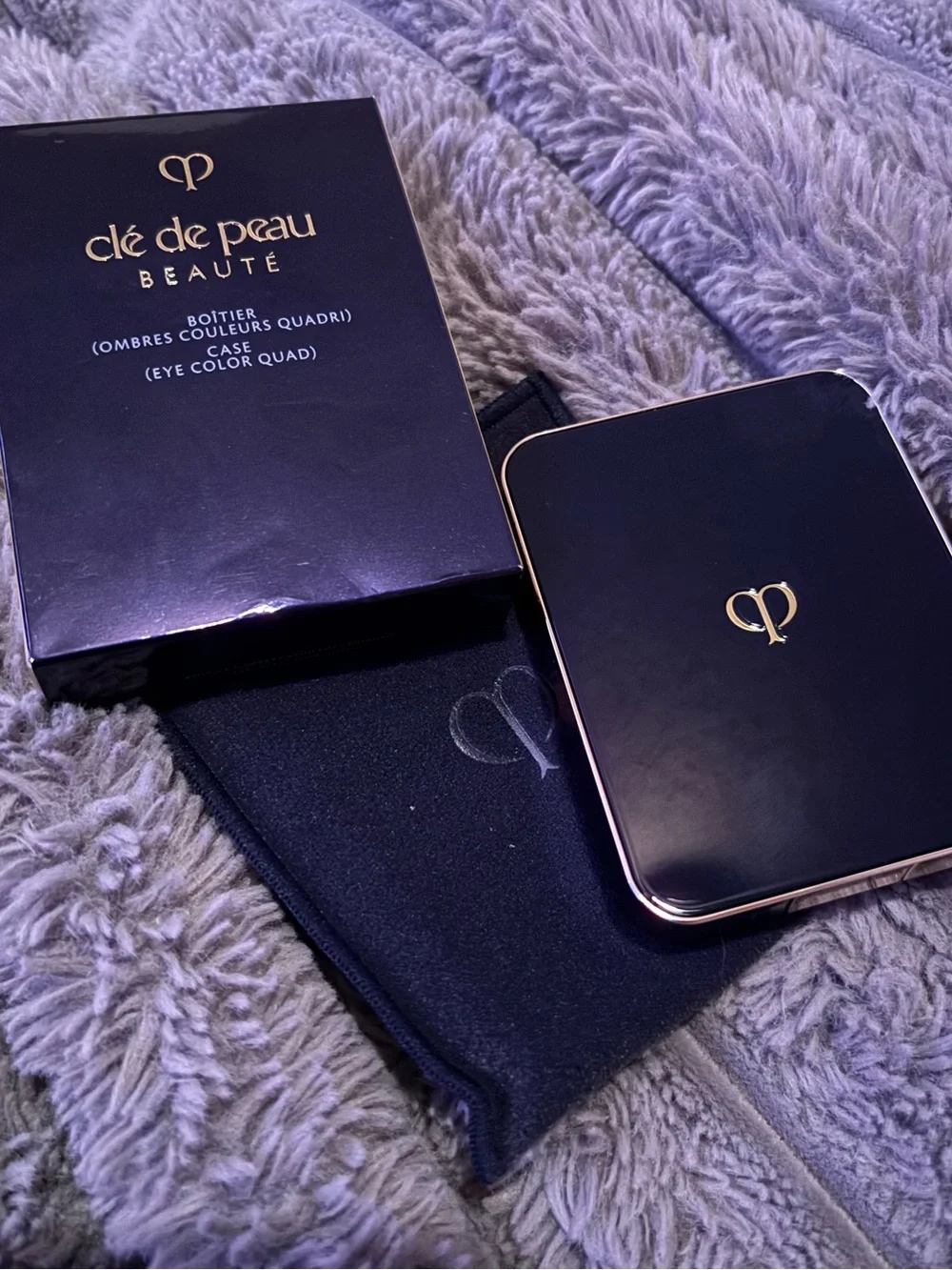 cle de peau Purple & Pink Eyeshadow Quad